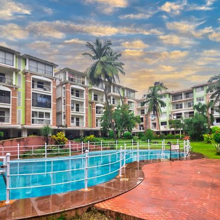 Amazing Pool View Candolim Goa 2Bhk Apartment Zewnętrze zdjęcie