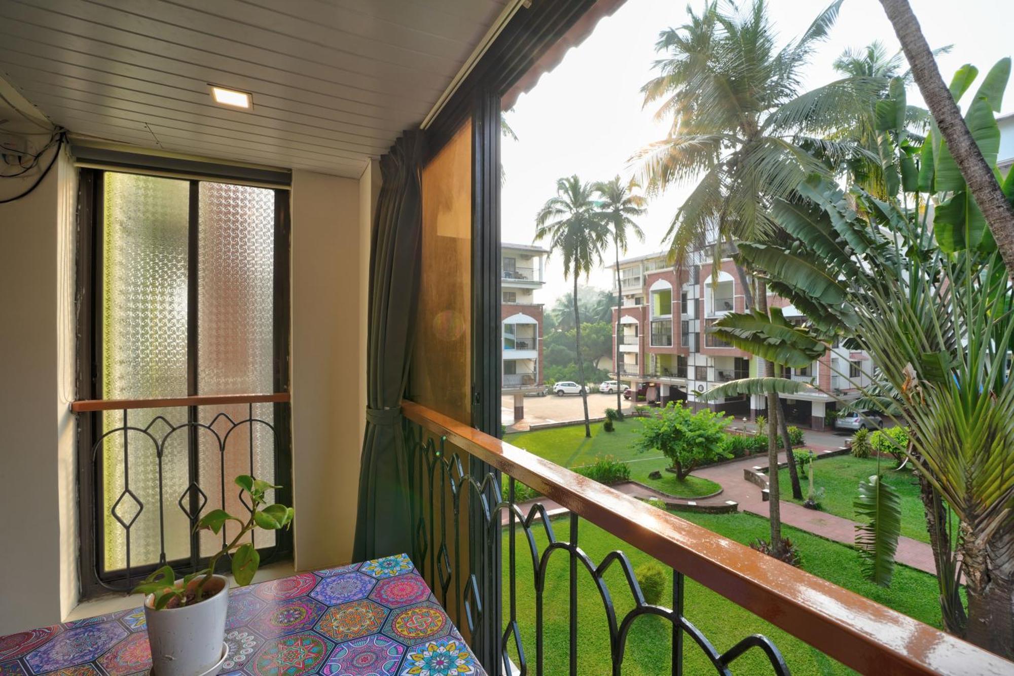 Amazing Pool View Candolim Goa 2Bhk Apartment Zewnętrze zdjęcie